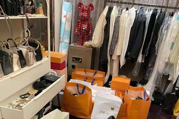 贵池区回收一线品牌衣服